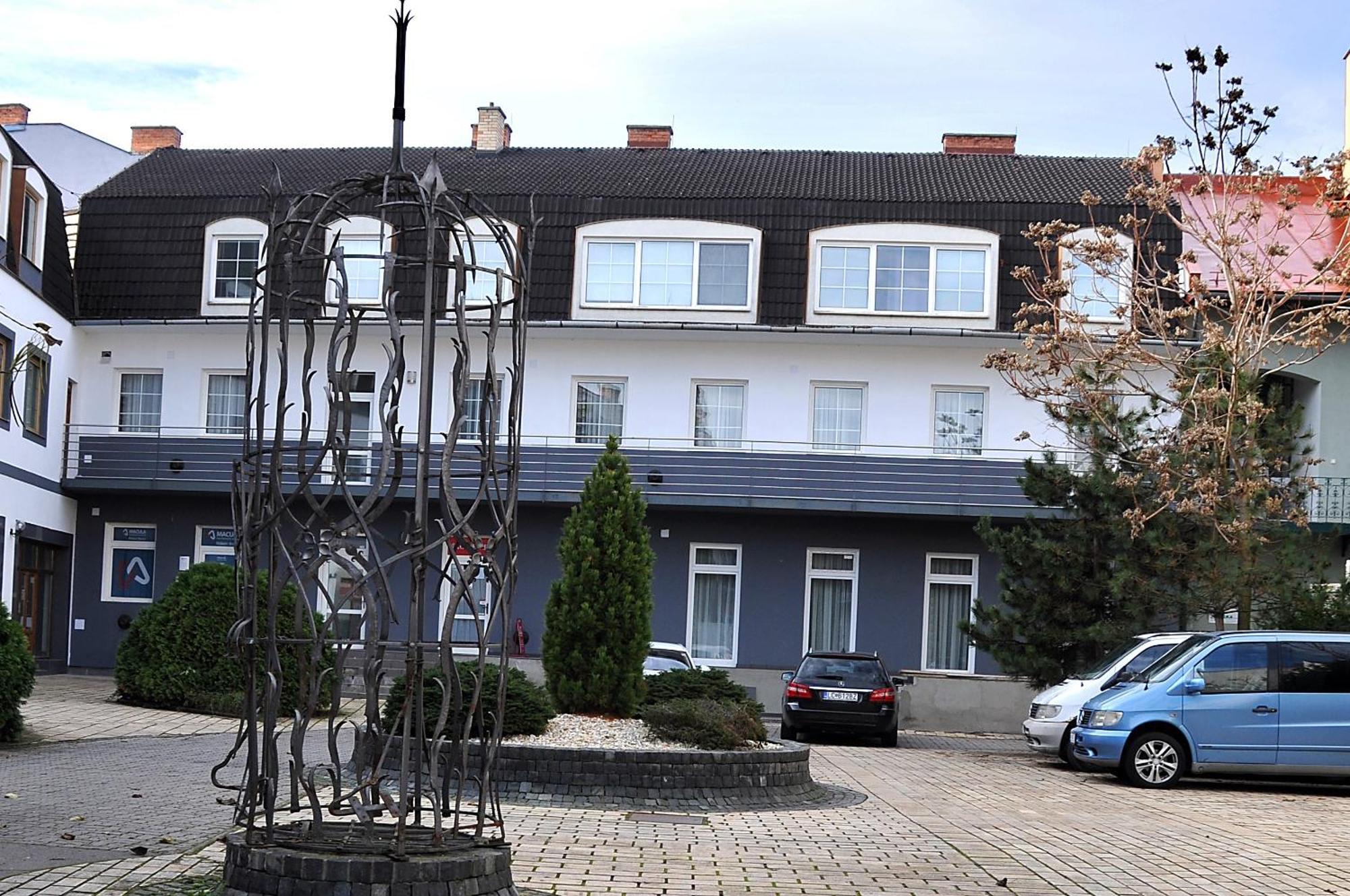 Apartmany Mojzitov Dvor Lučenec Exterior foto